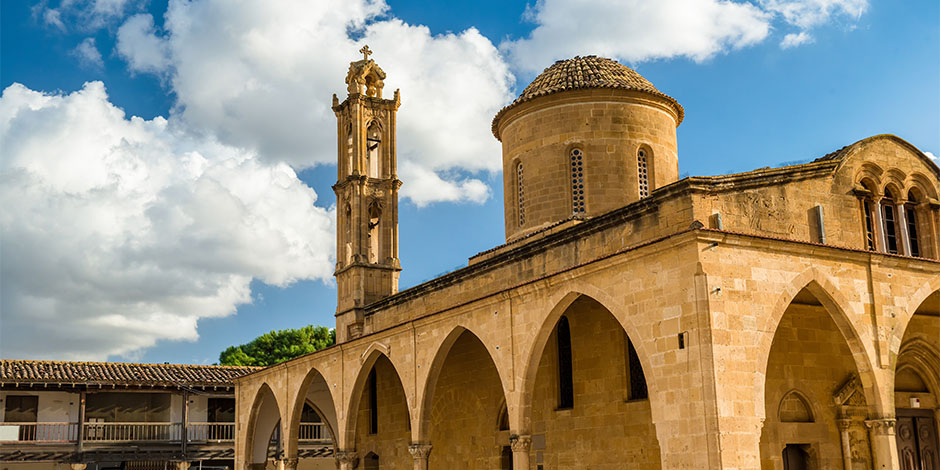Kuzey Kıbrıs'ın Gizli Cenneti Güzelyurt'u Keşfedin